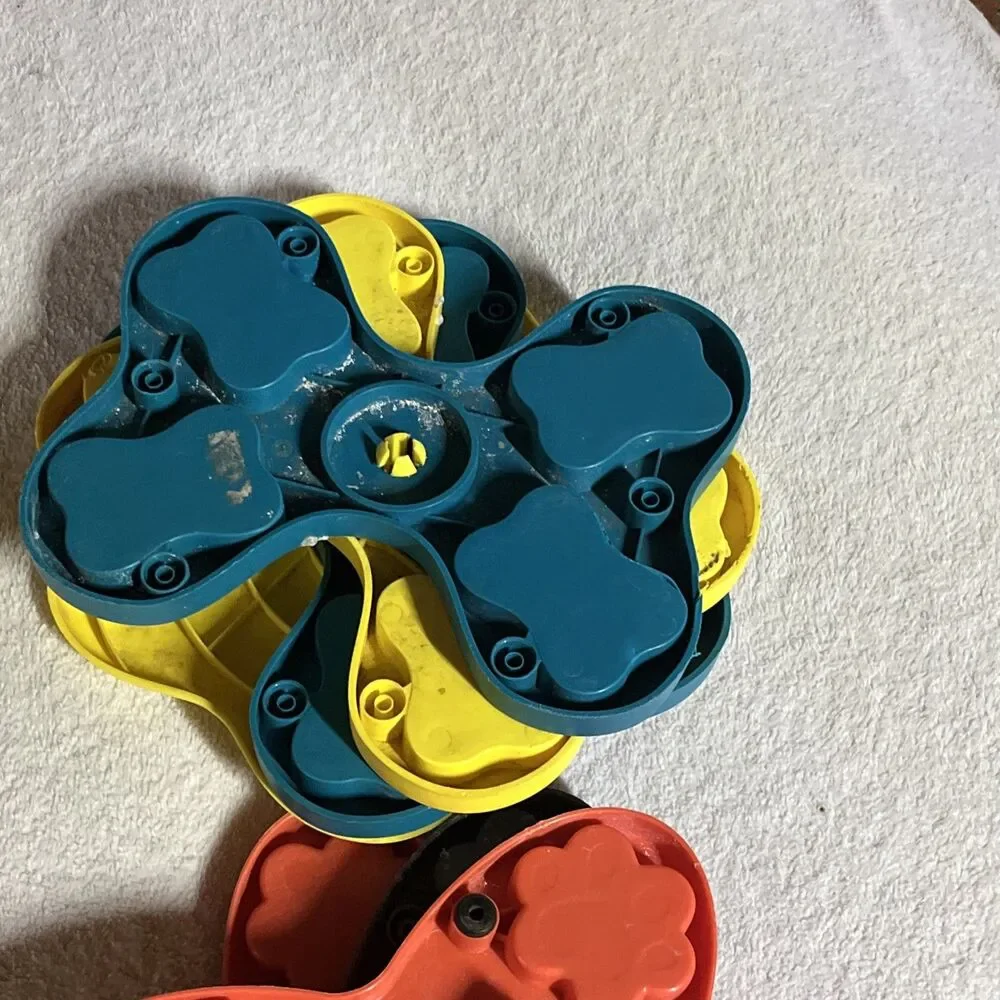 Dog Tornado Spinning Treat Toy Outward Hound Skill Level 2 Hide Puzzle Lock Bone